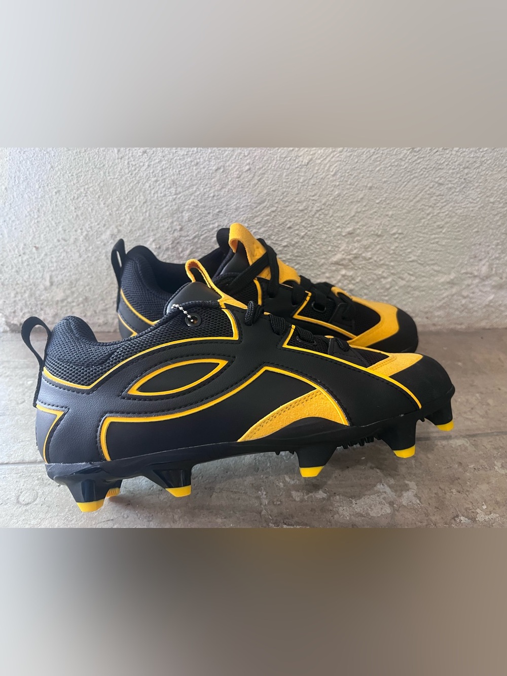 Under Armour Harper Men's Black & Yellow Baseball Cleat